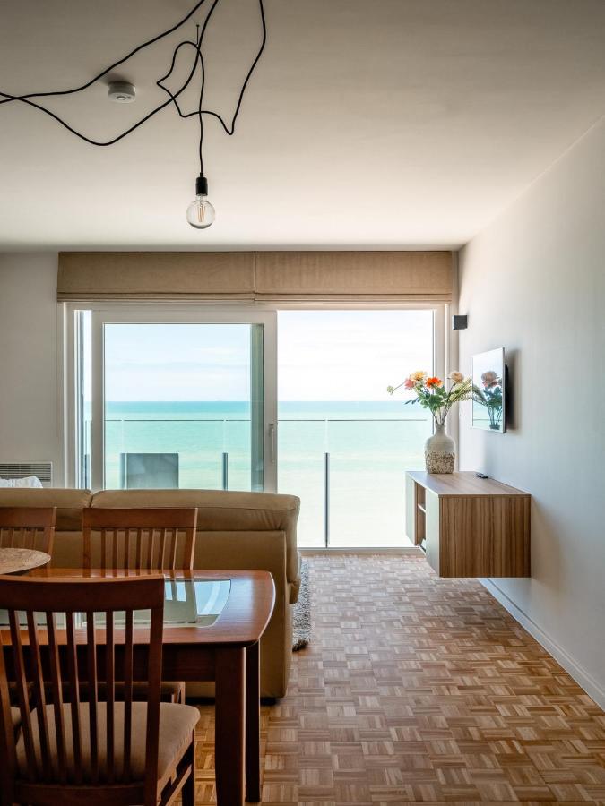 Sea You Soon - Appartement Met Toplocatie Op De Zeedijk Met 2 Slaapkamers Middelkerke Exterior photo